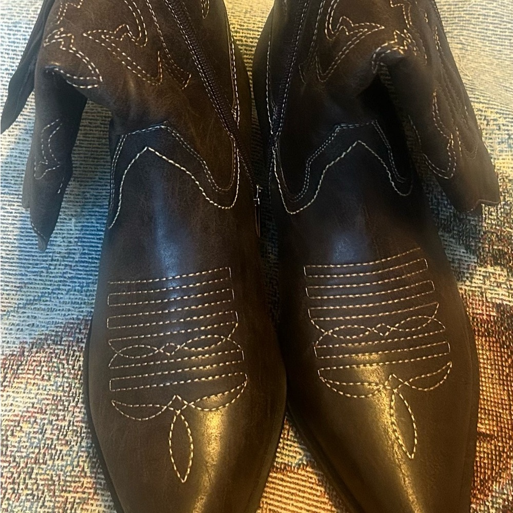 Women's Brown Western Boots - Brand New